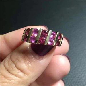 Natural Pink Sapphire - 14k Gold Ring - Size 7.5
